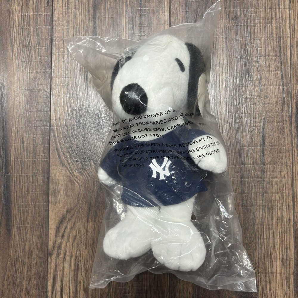 New York Yankees Snoopy Plush Doll SGA 2011 in Blue Metlife Peanuts Jersey BNIB